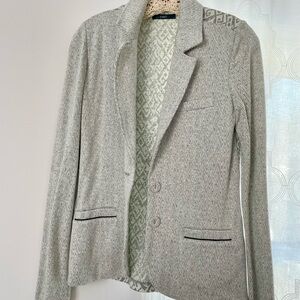Tart Gray Patterned Blazer